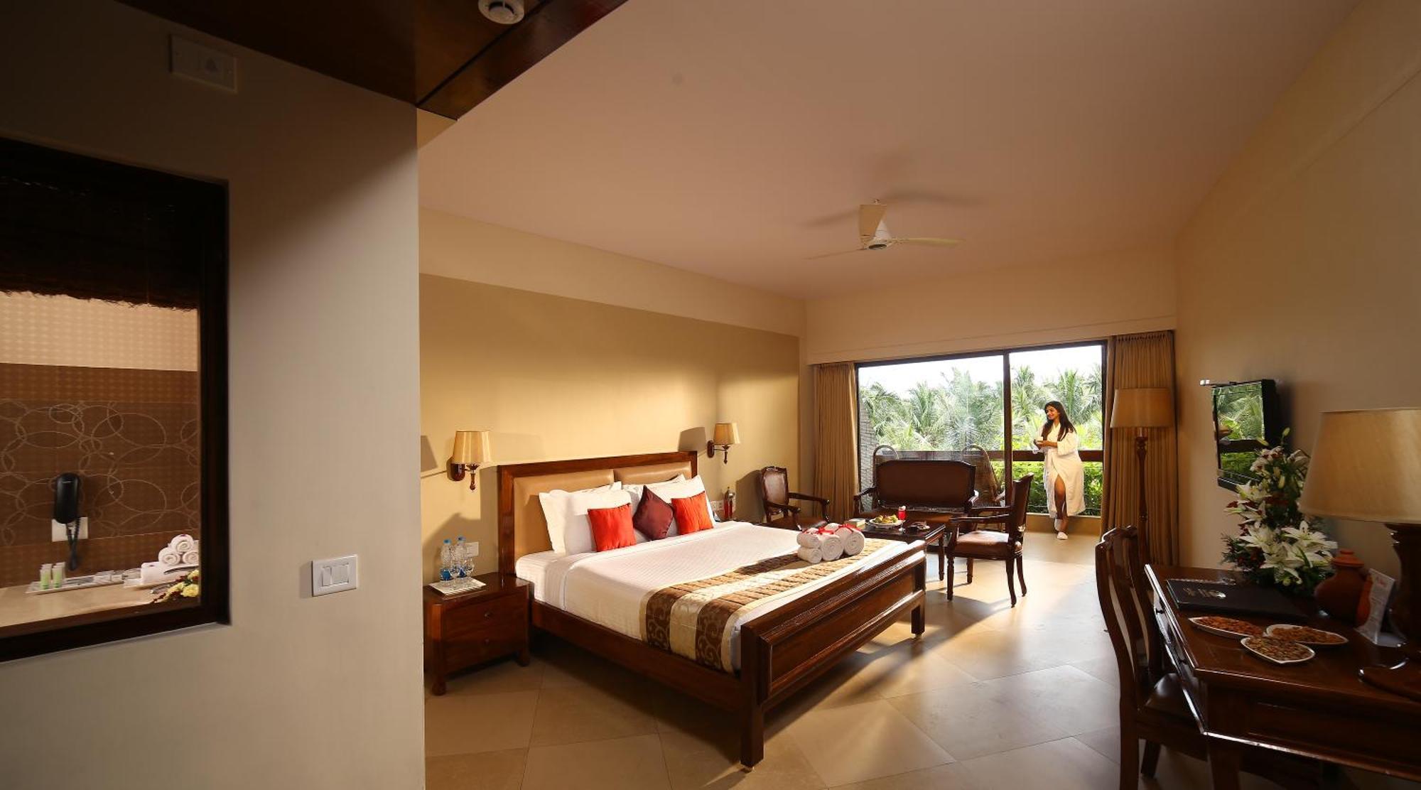 Uday Suites - The Airport Hotel Thiruvananthapuram Екстер'єр фото